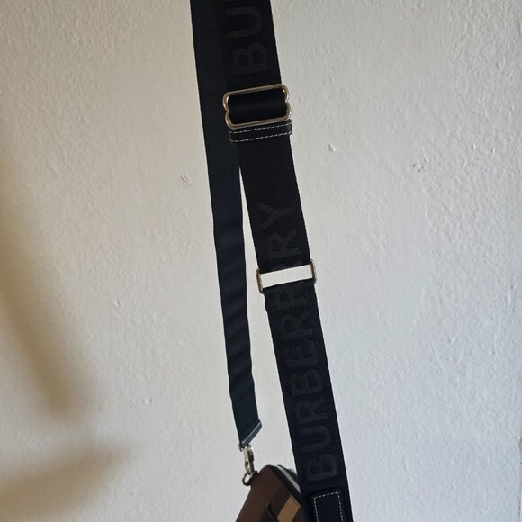 Burberry Crossbody - Picture 7 of 12